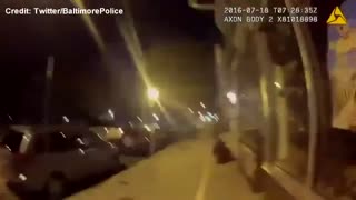 تصادف با ماشین پلیس بالتیمور هنگام بازی پوکمون گو