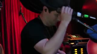 Heffron Drive ft.Logan Henderson-Passing time