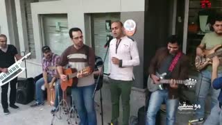 حمید حامی. اجرای  خیابانی