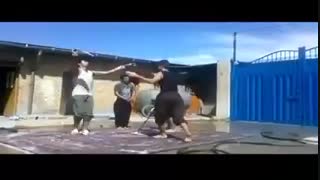 قالیشویی برادران کرد خخخ واقعا خسته نباشین