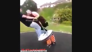 عاقبت پارک رفتن با دوست دختر تپل و چاق!/کلیپ خنده دار