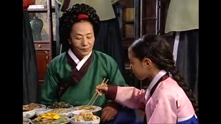 پارتی  از سریال جواهری در قصر