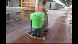نظافت و شستشو کف کارخانجات با دستگاه های پیشرفته زمین شوی-اسکرابر