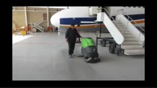 نظافت و شستشو کف فرودگاه ها  با دستگاه های پیشرفته زمین شوی-اسکرابر
