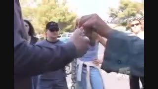 شعبده بازی کریس آنجل با زنجیر