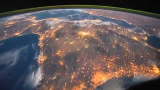 زمین از دیدگاه مسافرین یک فضا پیما