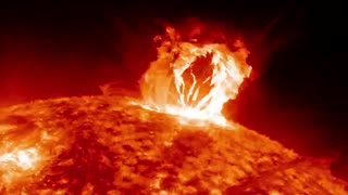 خورشید و طوفان های  سطح آن