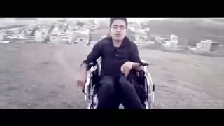 نماهنگ لب خوانی هواداران رضا صادقی با شب بارونی