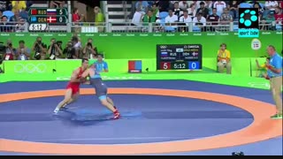 فینال کشتی فرنگی ۷۵کیلو : قهرمانی رومن ولاسف از روسیه