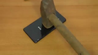 تست Galaxy Note 7 با چاقو و پتک