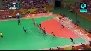 نیمه نهایی هندبال زنان : فرانسه ۲۴-۲۳ هلند