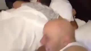 به این آدم چی باید گفت واقا ولی خیلی خنده دار