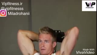 پشت بازو با دمبل نشسته تک دست