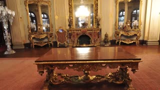 کاخ دلمه باغچه استانبول | Dolmabahçe Palace