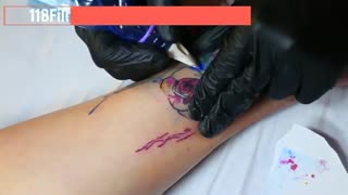 خالکوبی رز و انواع گل های زیبا روی بدن